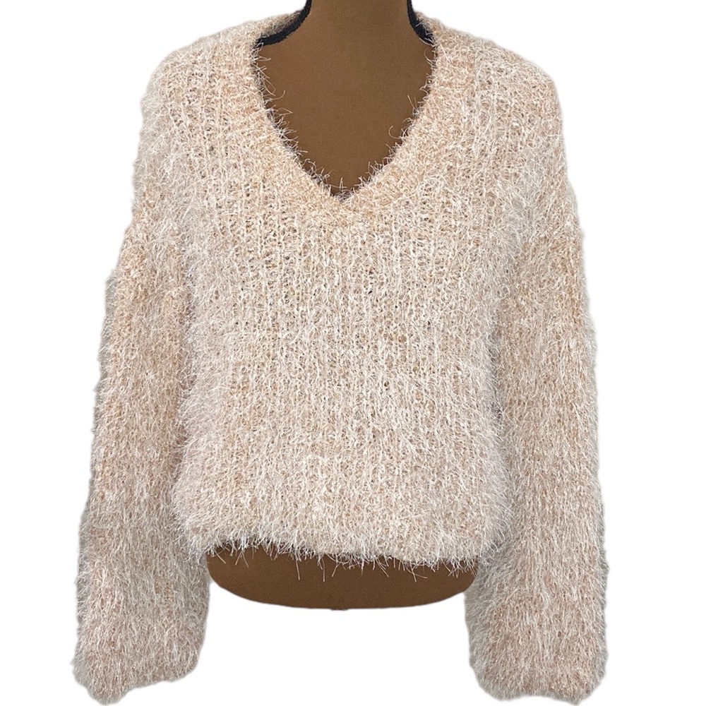 She + Sky copper shimmer white fuzzy chunky knit v-neck boxy sweater size M